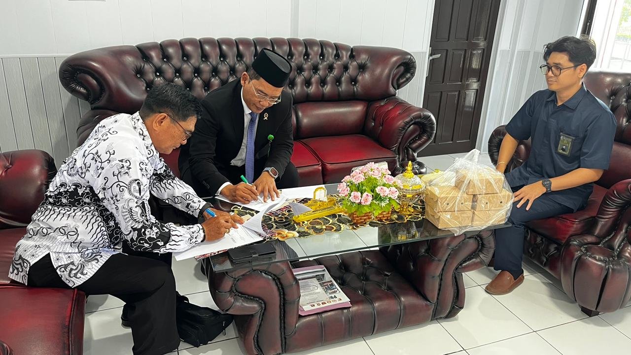 PENANDATANGANAN MOU PENDAMPINGAN PADA PENGADILAN NEGERI KUALA KAPUAS UNTUK YANG MENYANDANG DISABILITAS